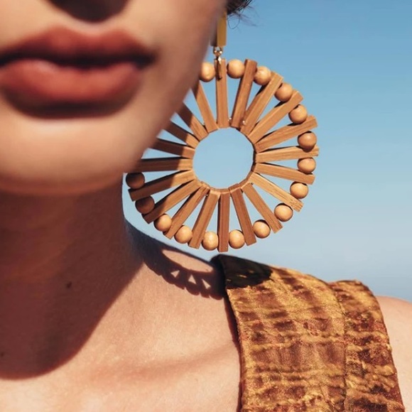 HP!!!🌺 Bamboo Windmill Earrings✨ - Picture 2 of 3